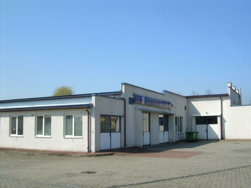 Działka z obiektem handlowo-usługowym, Nowy Sącz - ul. Tarnowska - 1