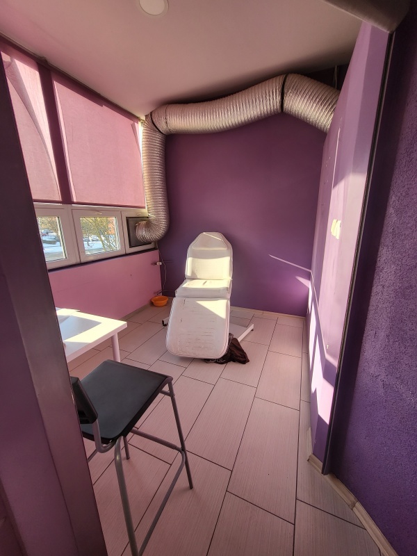 Wynajmę lokal ok. 153,50m2 pod ksmetykę, fryzjerstwo w Sosnowcu - 2