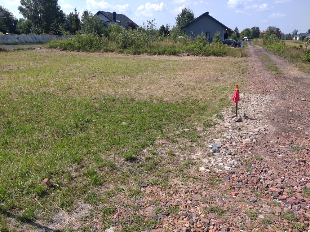 Sprzedam działkę budowlaną - Pniowiec - 1