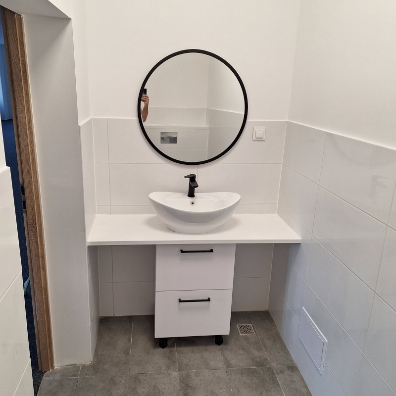 Lokal 137 m2 do wynajęcia np. pod BIURA, SALĘ JOGI, SZKOŁĘ JĘZYKOWĄ, itp. - 4