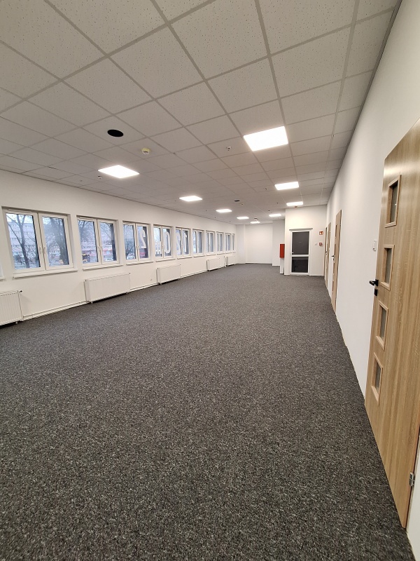 Lokal 137 m2 do wynajęcia np. pod BIURA, SALĘ JOGI, SZKOŁĘ JĘZYKOWĄ, itp. - 7