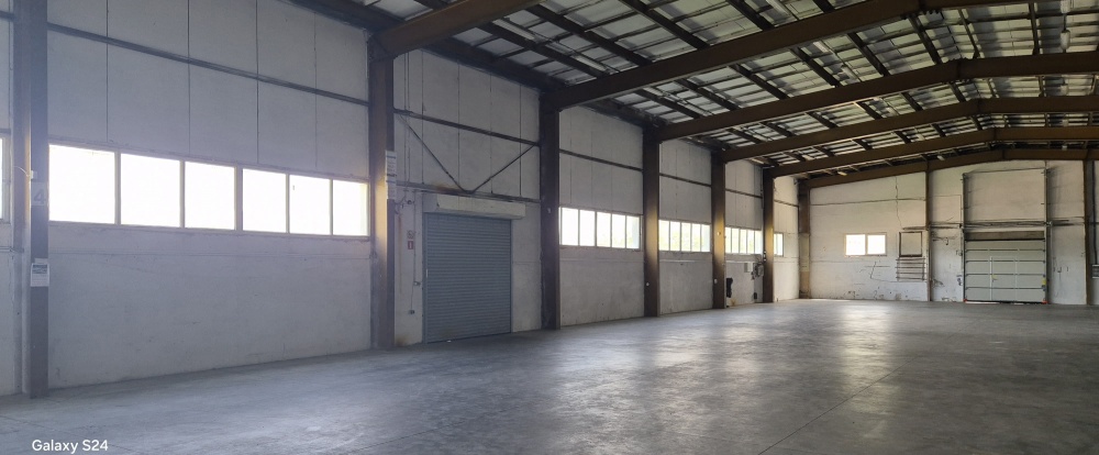 biurowiec z halą magazynową - 3