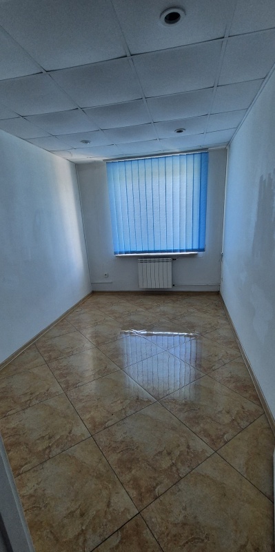 biurowiec z halą magazynową - 13