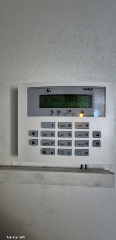 biurowiec z halą magazynową - 17