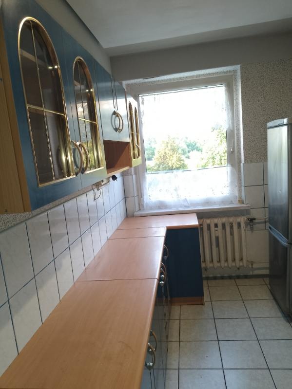 Mieszkanie 2 pokoje centralne i c.w miejskie - 2