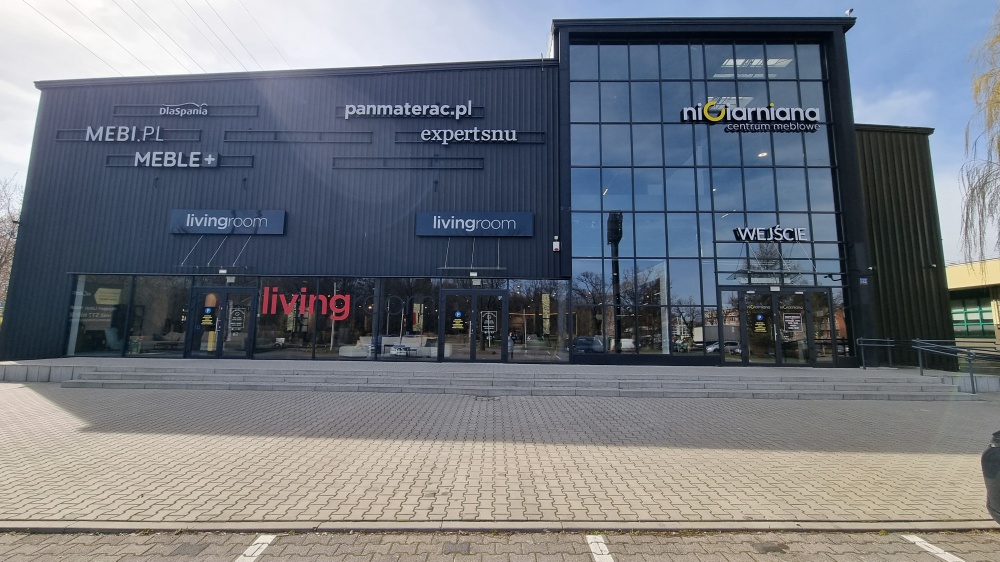 Lokal 80 m2 do wynajęcia np. pod salon meblowy, salon z wyposażeniem wnętrz, itp.  - 1