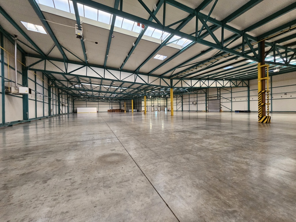 Magazyn 6800 m2 Tychy  - 6