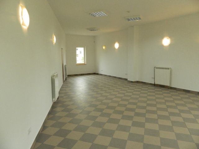 Komercyjna - 4