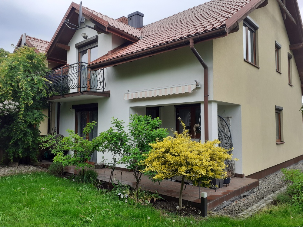 Wynajme do z ogrodem  od zaraz  - 1