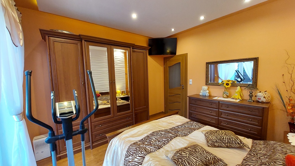 Gotowe mieszkanie 3-pokojowe z ogródkami, garaż z podjazdem - 9