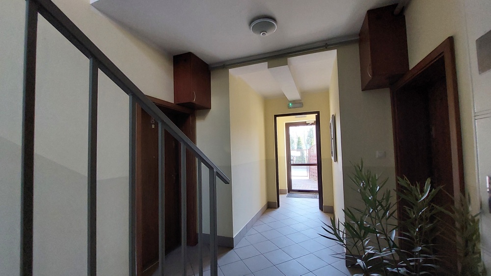 Gotowe mieszkanie 3-pokojowe z ogródkami, garaż z podjazdem - 18