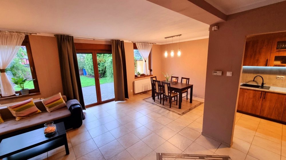 DOM W NAMYSŁOWIE - 1