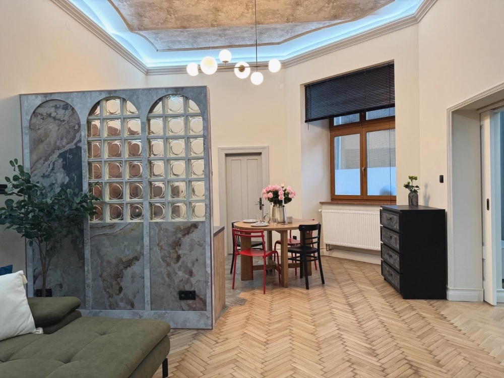 Wyjątkowy lokal przy ul. Krowoderskiej z widokiem na stronę ogrodową - 12