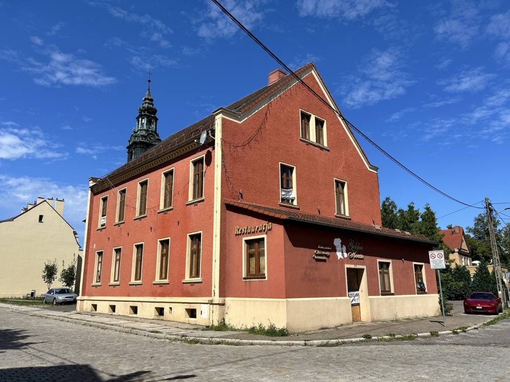 Działka zabudowana budynkiem magazynowo administracyjnym - 0