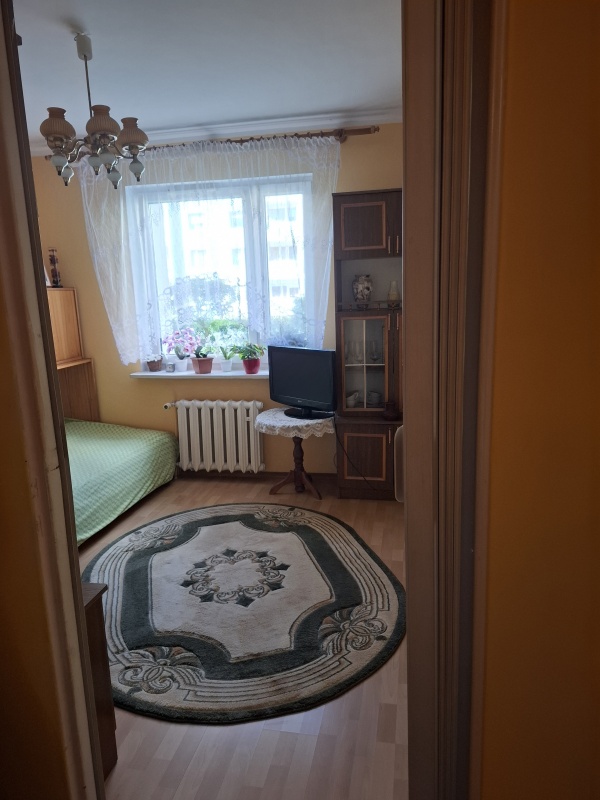 Sprzedam mieszkanie na parterze,2 pokoje,balkon - 8