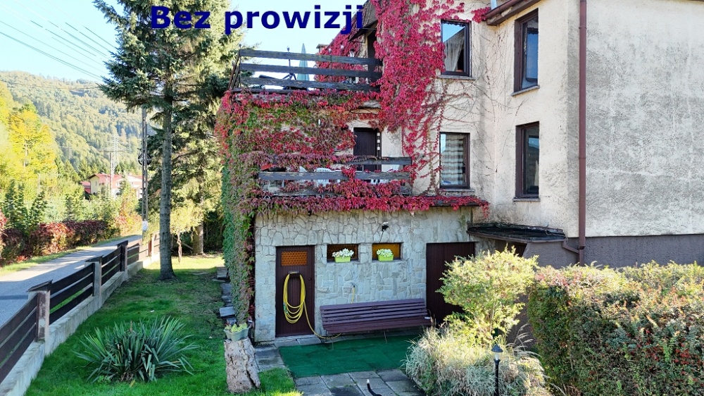 Dom jedno- / wielorodzinny / pensjonat - 1