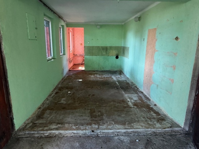 DOM NA SPRZEDAŻ - 7