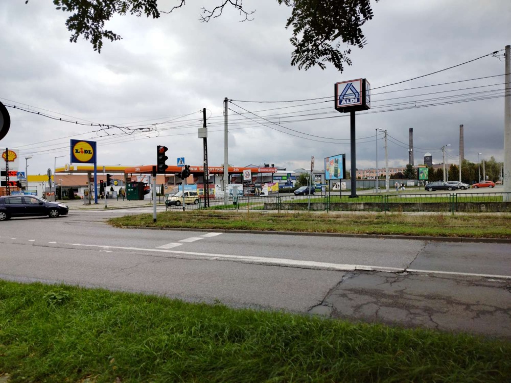 dwa mieszkania w domu jednorodzinnym  łącznie 120m2 plus 500m2 gruntu - 16