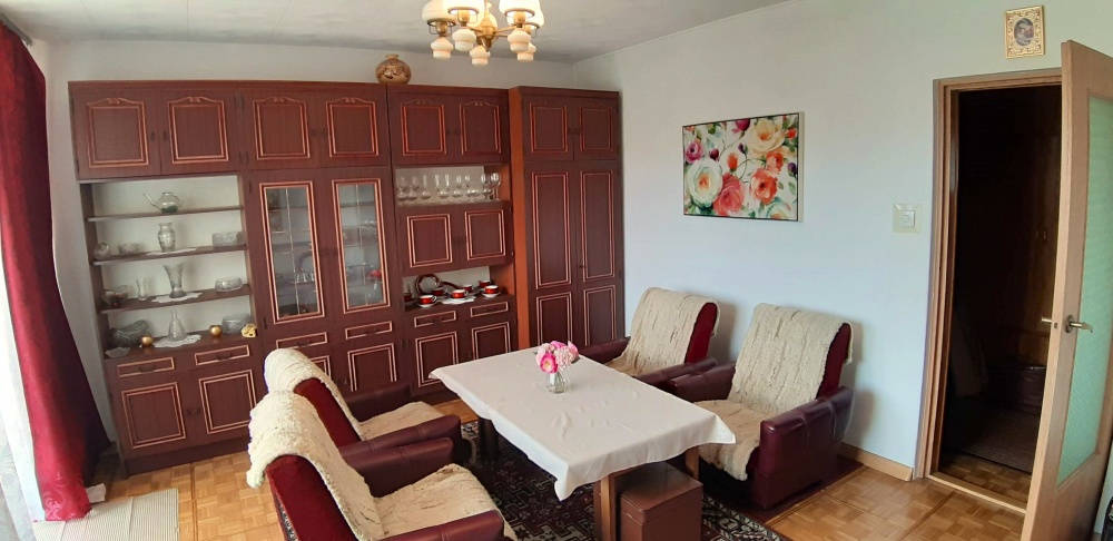 Duży dom na zadbanej działce. - 7