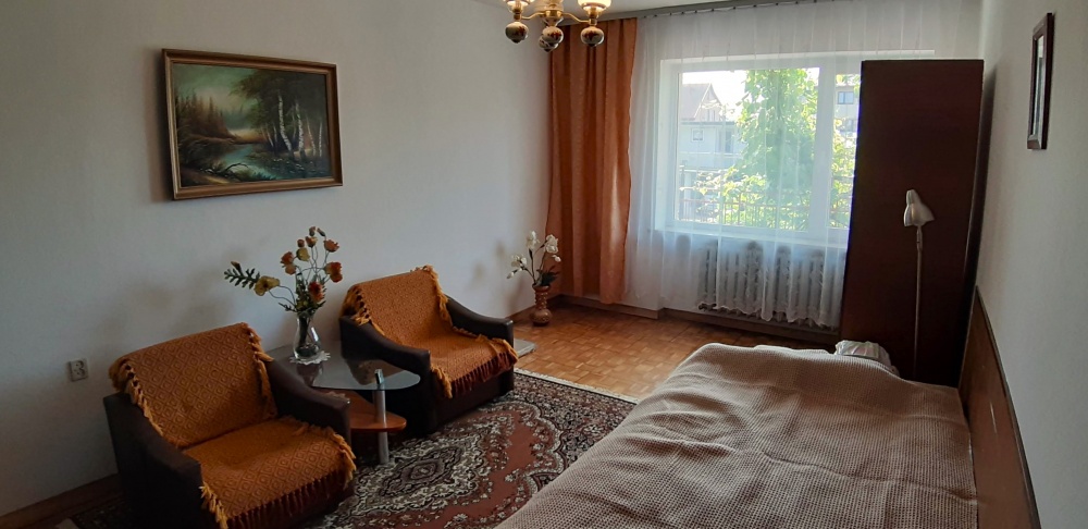 Duży dom na zadbanej działce. - 8