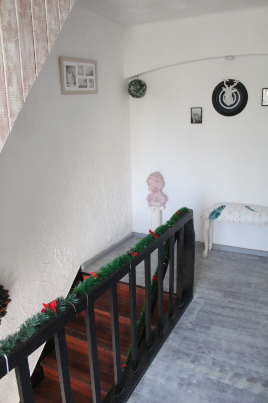 Dom w dobrej lokalizacji z działką - 3