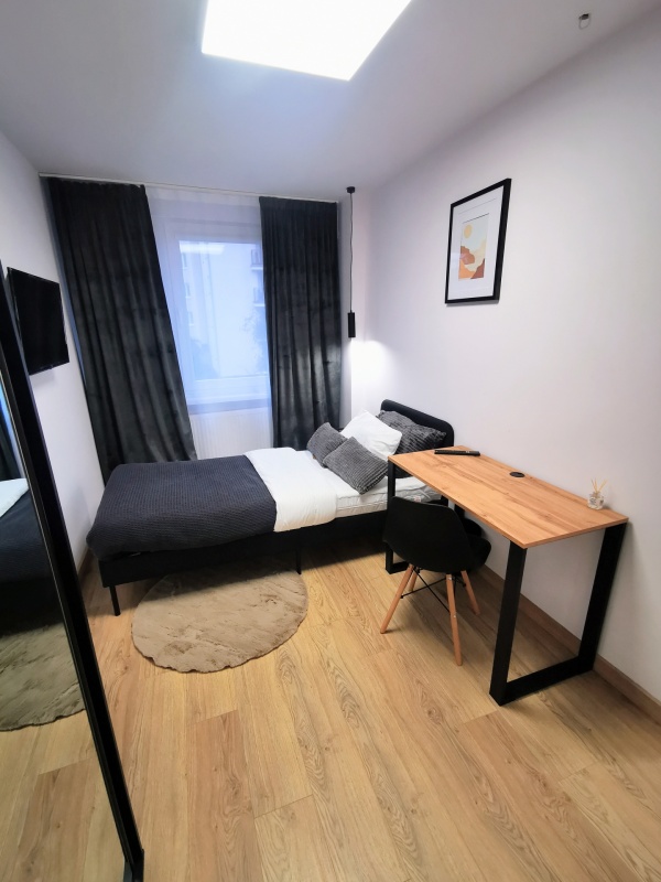 Pokoje Piła Do Wynajęcia Kwatera Stancja Centrum TV Pełne Wyposażenie Premium - 8