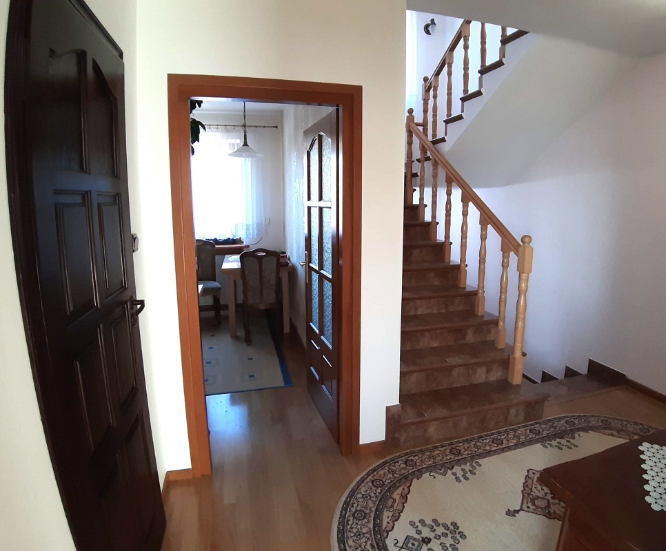 Duży, zadbany, do wprowadzenia - 8