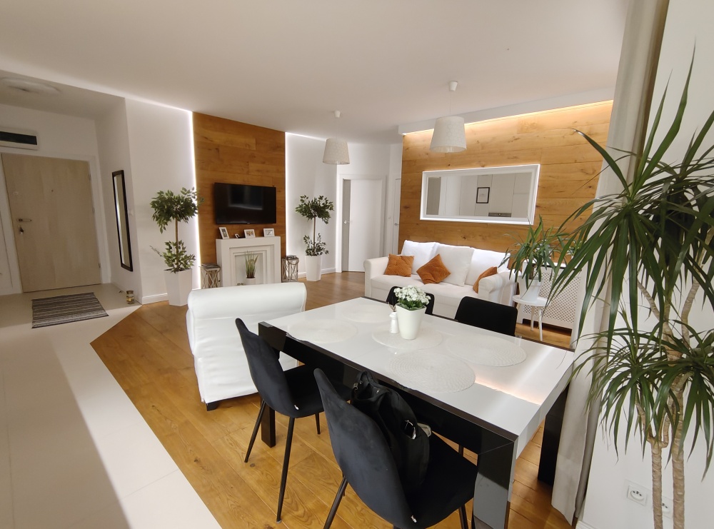 Ładne mieszkanie  z ogródkiem - 0