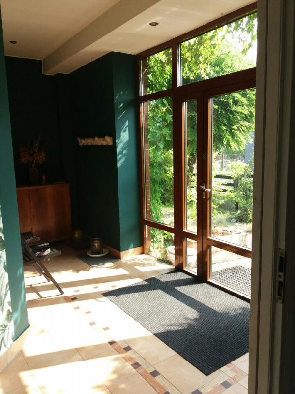  Sprzedam obszerny parterowy dom pod miastem- cena do negocjacji ! - 4