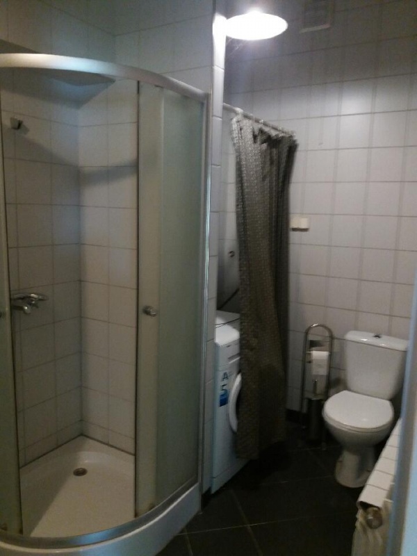  Sprzedam obszerny parterowy dom pod miastem- cena do negocjacji ! - 9