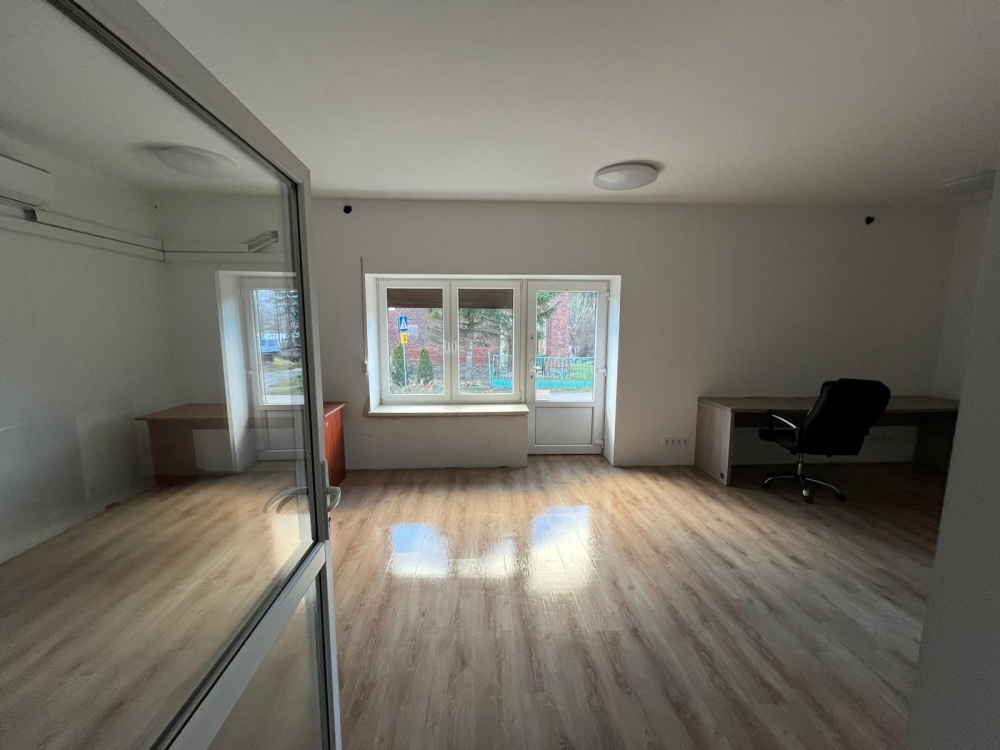 Lokal użytkowy 212m2,  bezczynszowy, klimatyzacja - 0