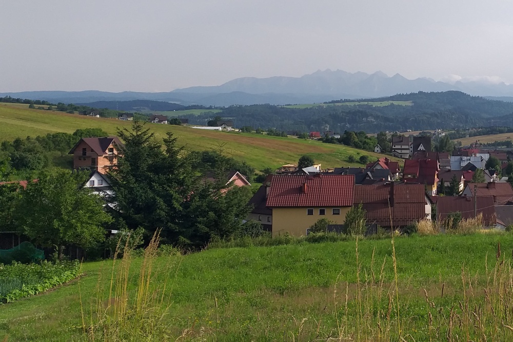 Działka budowlana z panoramicznym widokiem na okolicę i Tatry. - 0
