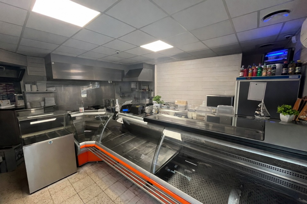 Lokal usługowy z działką - Krowoderskich Zuchów - Dobra lokalizacja - 1