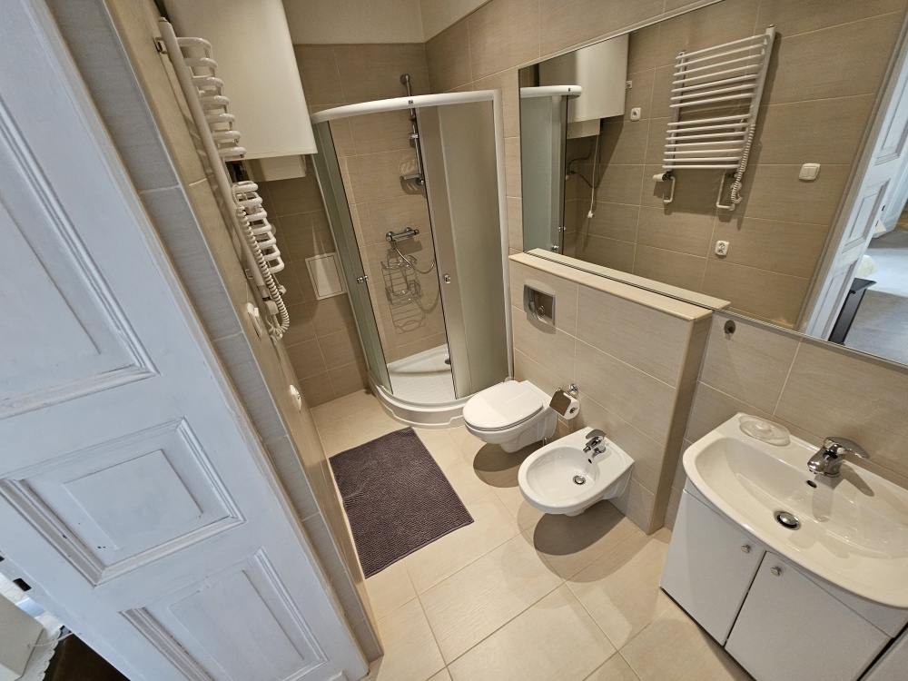 Atrakcyjne mieszkanie 140m2 do wynajęcia ul.Piotrkowska 114  - 6