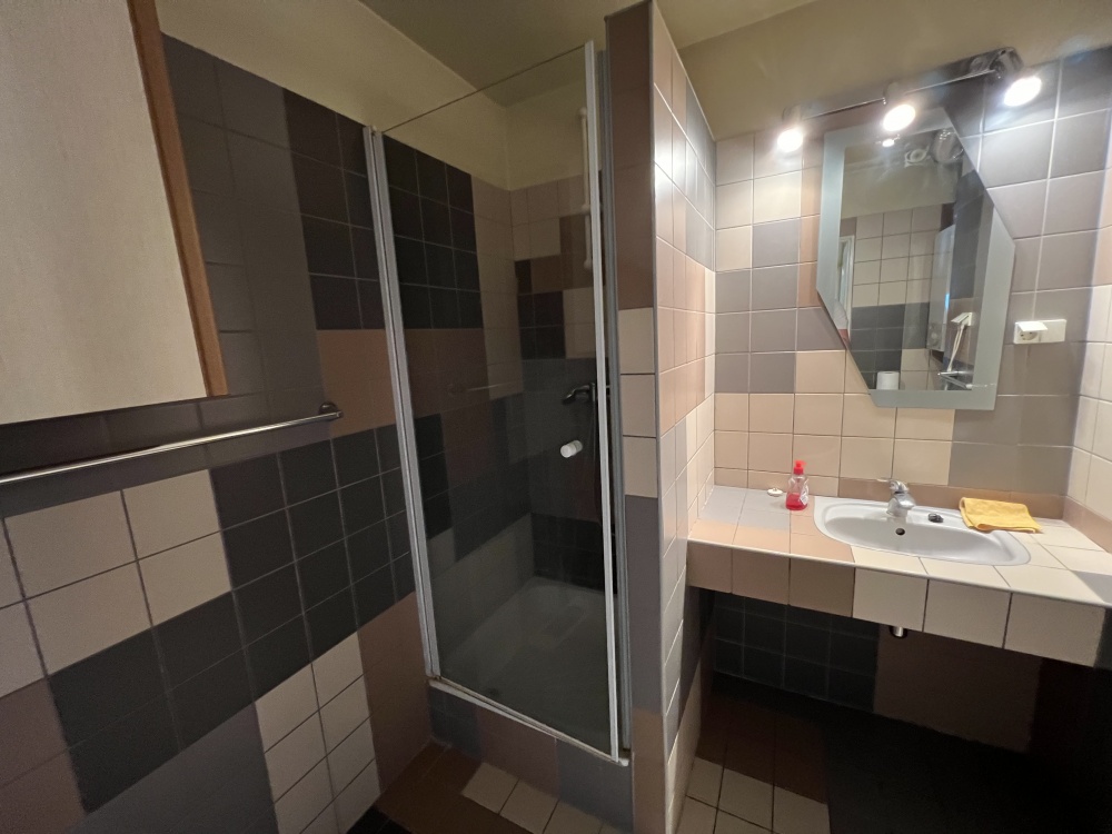 Rozkładowe, jasne, blisko centrum w atrakcyjnej cenie - 4