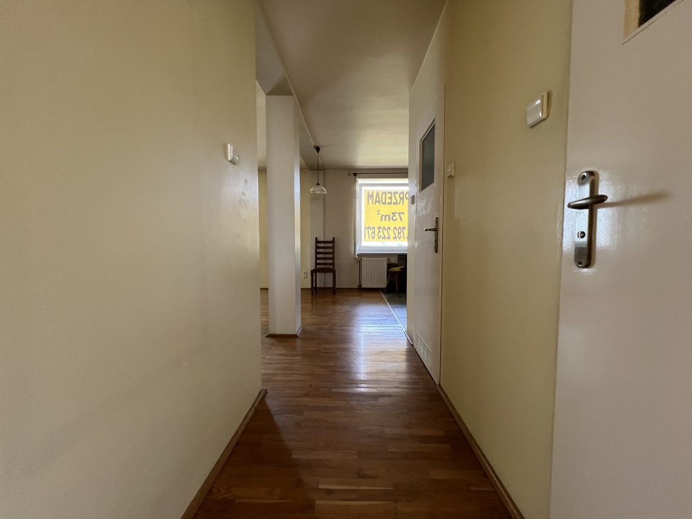 Rozkładowe, jasne, blisko centrum w atrakcyjnej cenie - 8