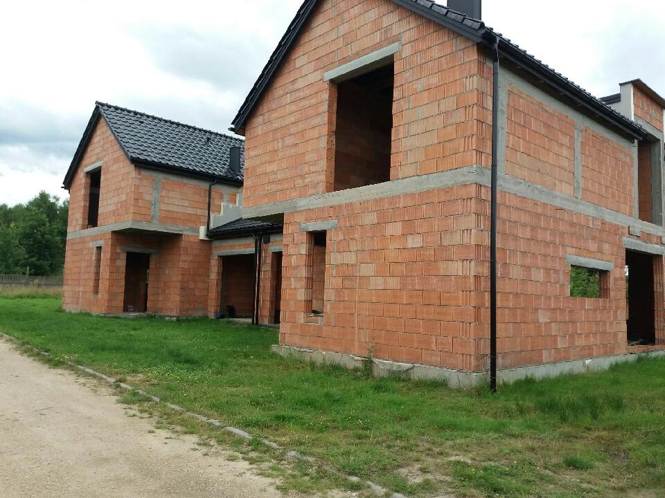 Połowa blizniaka - stan surowy otwarty , bez podatku PCC , cena do negocjacji - 0