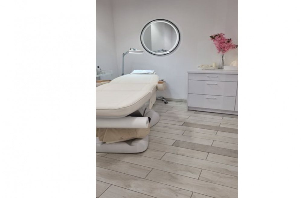 Do wynajęcia gabinet kosmetyczny YASUMI ARENA KRAKÓW - 6