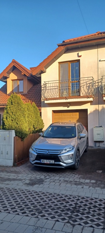 Marki k/Warszawy. Dom 147m2, garaż+ 2. m. parkingowe, zielona okolica. - 2