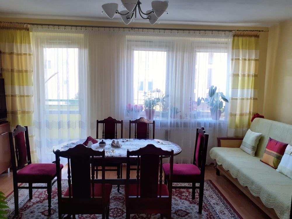 Płaszów: Przytulne 1-pokojowe 37 m2 na 1. piętrze wynajmę - 0