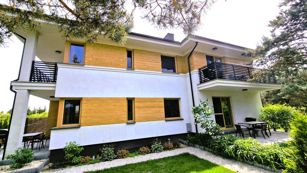 Modernistyczny dom nad jeziorem z funkcją pensjonatu - 3