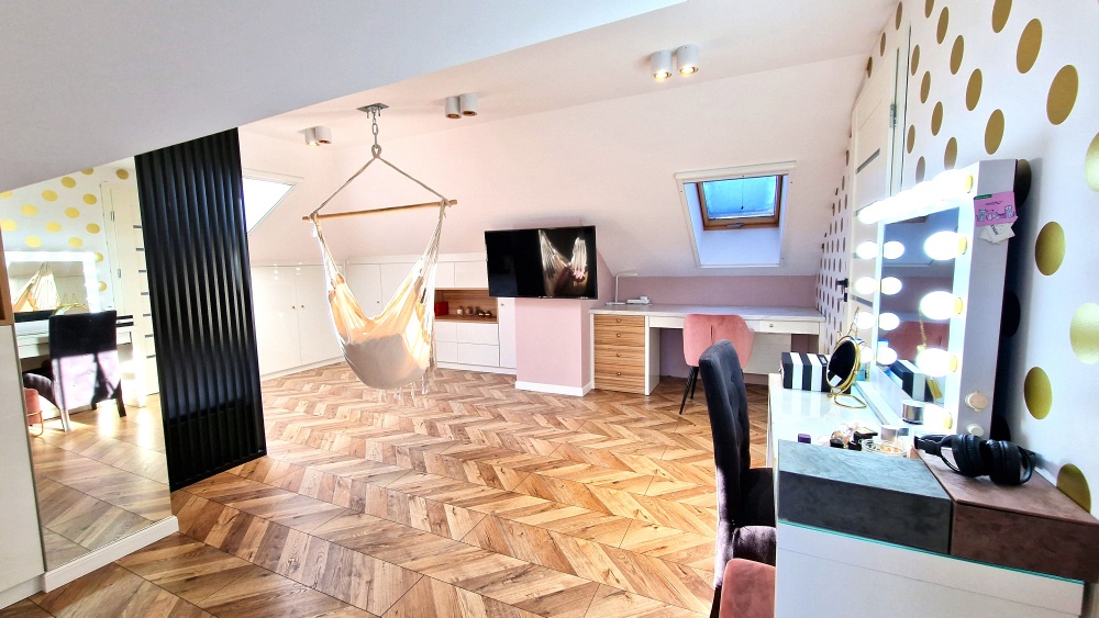 Modernistyczny dom nad jeziorem z funkcją pensjonatu - 6