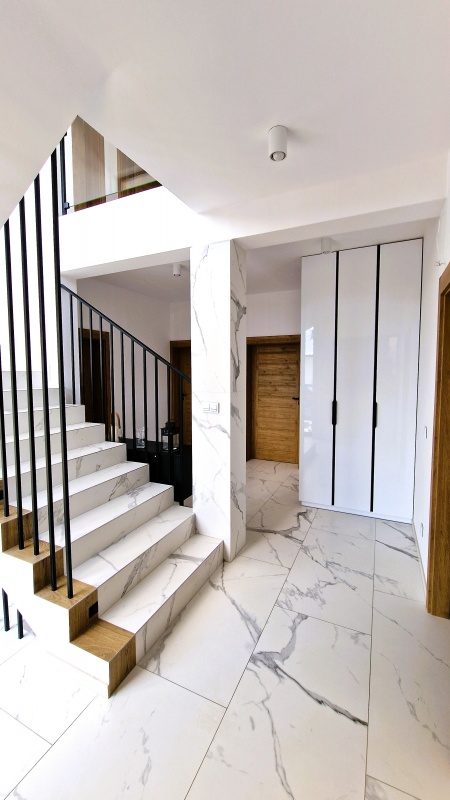 Modernistyczny dom nad jeziorem z funkcją pensjonatu - 10