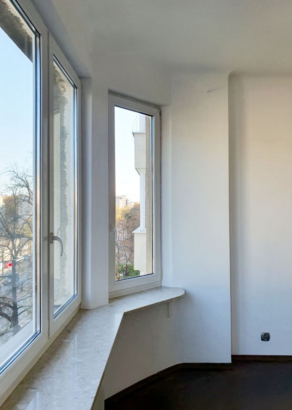 Pole Mokotowskie, piękne mieszkanie w przedwojennej kamienicy z windą - 11