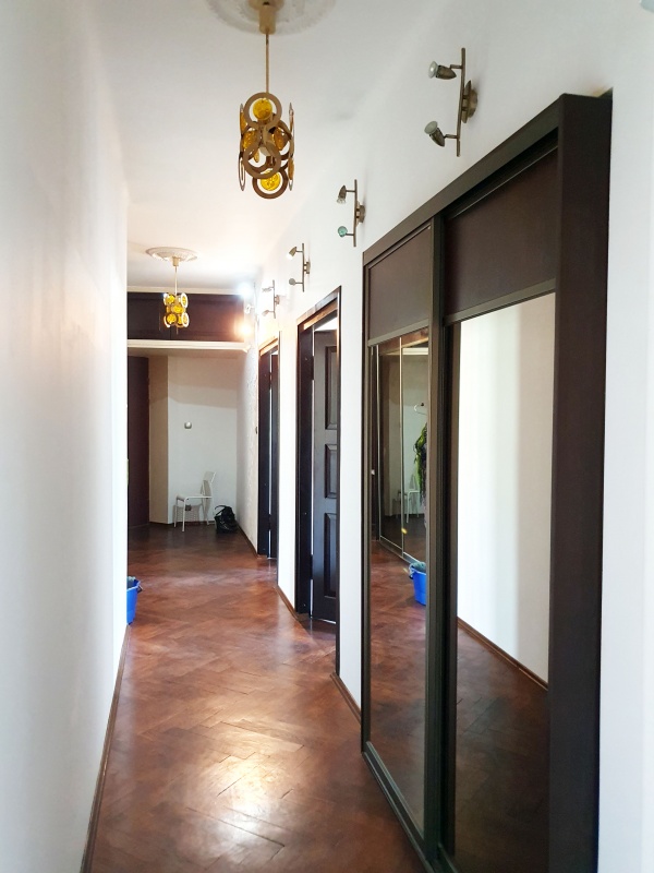 Pole Mokotowskie, piękne mieszkanie w przedwojennej kamienicy z windą - 2