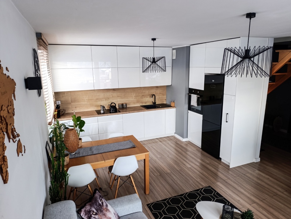 Dwupoziomowe, słoneczne mieszkanie 77,10 m2 - piekny widok - 0