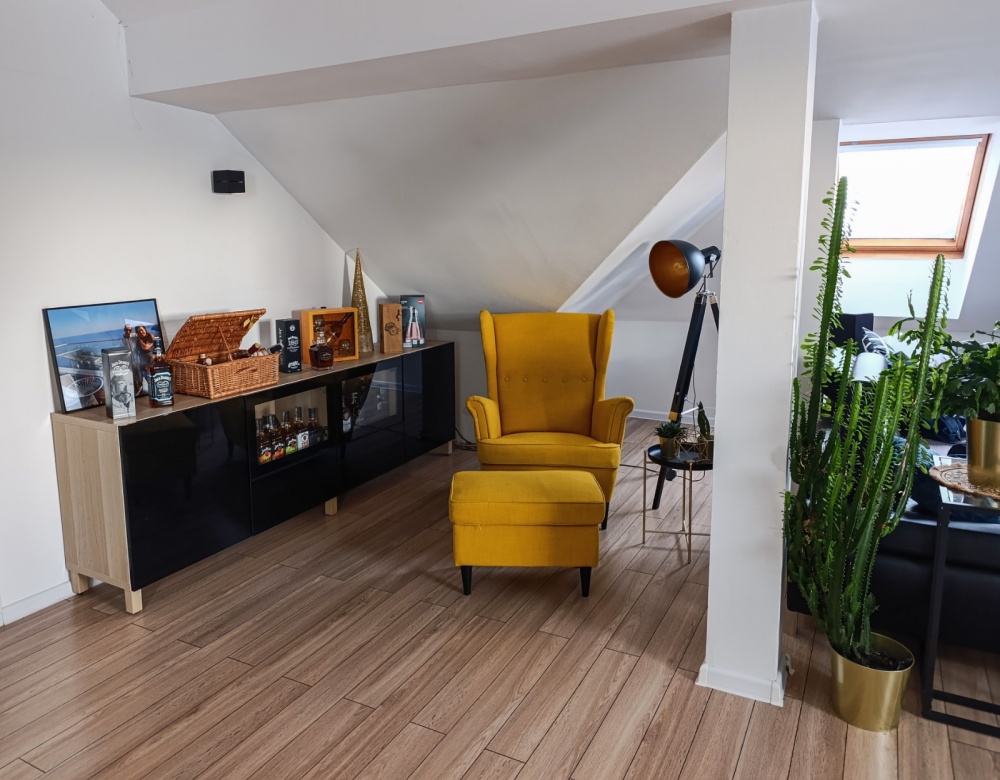 Dwupoziomowe, słoneczne mieszkanie 77,10 m2 - piekny widok - 9