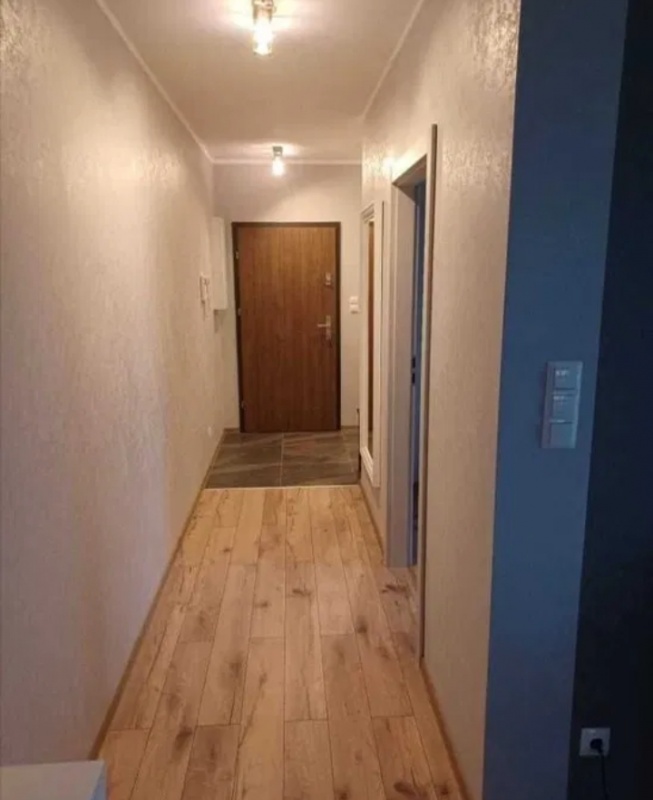 Wynajmę mieszkanie +garaż  - 3