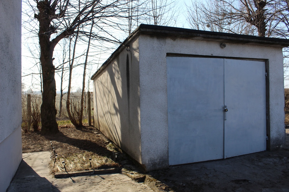 Bezczynszowe mieszkanie w osobnym segmencie budynku z działką 10 ar. - 6