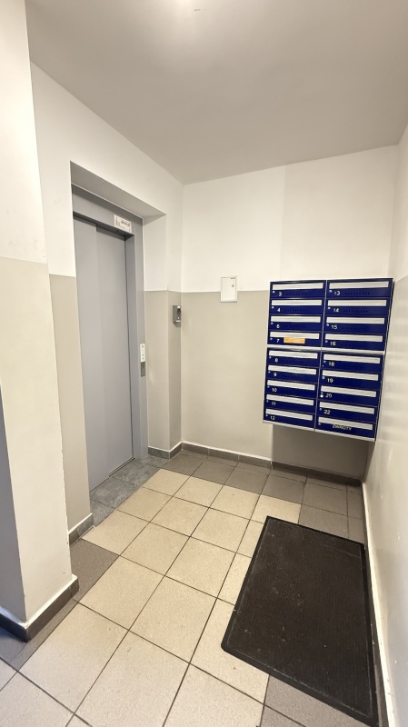 Wyjątkowe 3-pokojowe mieszkanie w ŚCISŁYM CENTRUM Gdyni! Do remontu - stwórz swój wymarzony dom! - 11